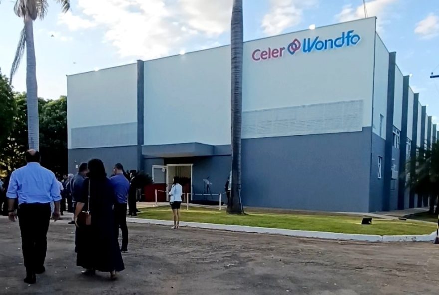 montes-claros-celebra-novo-polo-farmaceutico-na-cidade3A-celer-biotecnologia