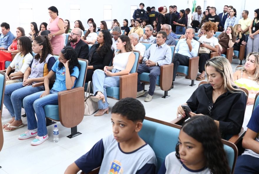 montes-claros-inaugura-escola-de-educacao-para-o-consumo3A-formando-cidadaos-conscientes