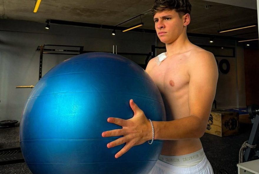 montoro2C-jogador-do-botafogo2C-se-recupera-de-lesao-na-clavicula-para-retorno-em-dezembro montoro2C-jogador-do-botafogo2C-se-recupera-de-lesao-na-clavicula-para-retorno-em-dezembro