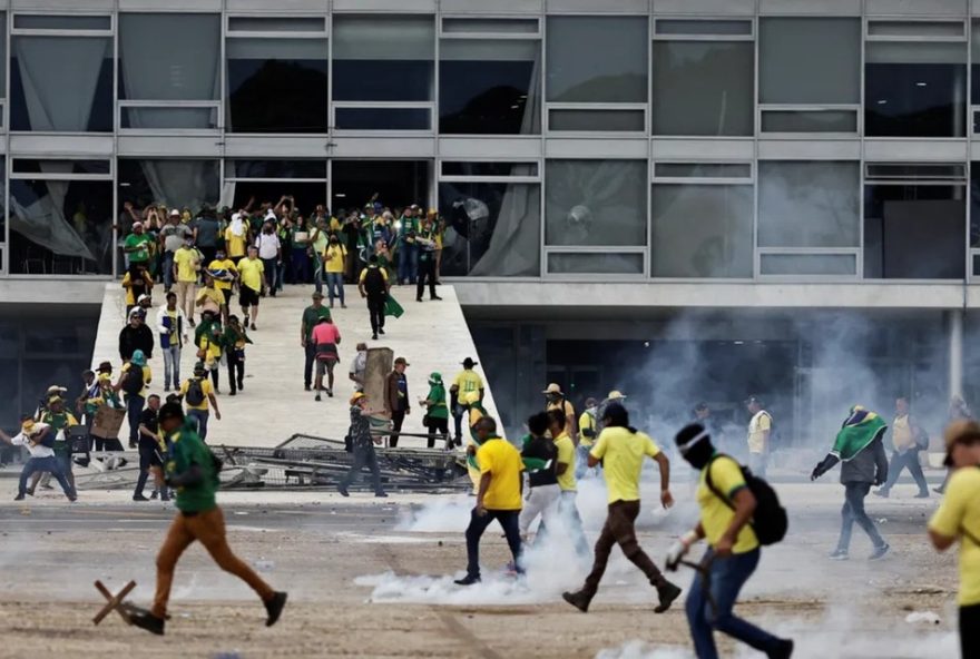 morador-de-juiz-de-fora-condenado-a-14-anos-por-depredacao-do-diario-do-estado-em-atos-antidemocraticos3A-robson-victor-de-souza