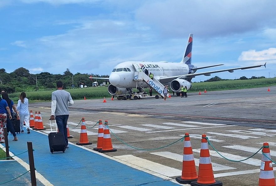 moradores-de-noronha-podem-comprar-passagens-em-voos-extras-da-latam