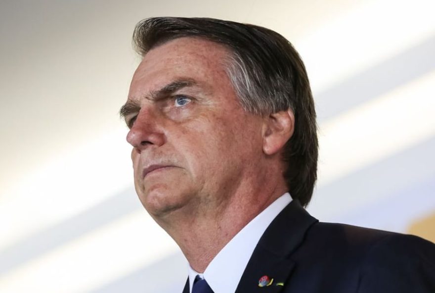 moraes-autoriza-bolsonaro-a-passar-por-procedimento-medico-na-pele