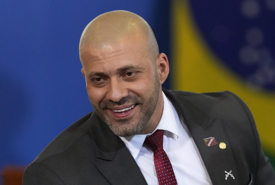 moraes-autoriza-progressao-de-daniel-silveira-para-regime-aberto3B-ele-tera-que-usar-tornozeleira