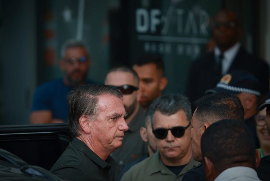 moraes-autoriza-visita-de-advogados-a-bolsonaro-durante-internacao-hospitalar moraes-autoriza-visita-de-advogados-a-bolsonaro-durante-internacao-hospitalar