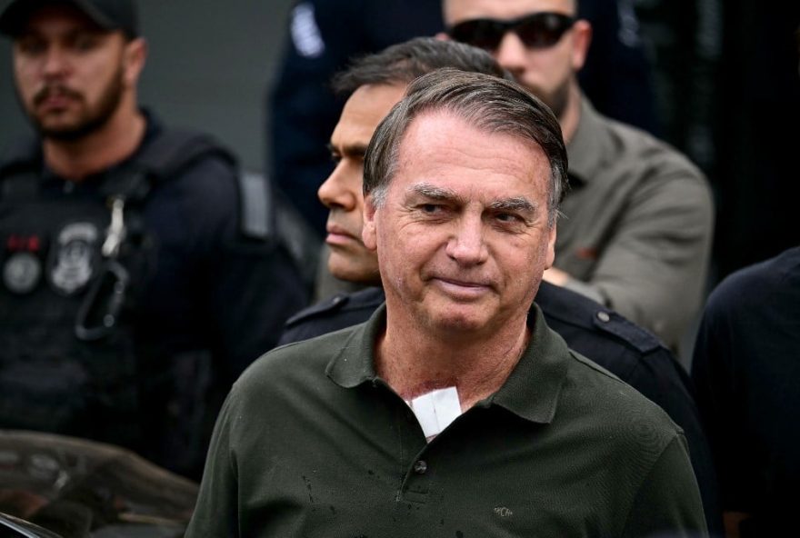 moraes-exige-esclarecimentos-da-policia-sobre-ida-de-bolsonaro-ao-hospital-em-brasilia