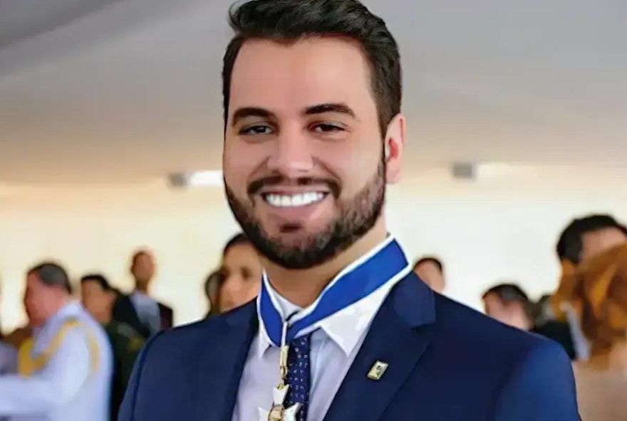 moraes-mantem-ordem-para-transferencia-de-filipe-martins-a-ponta-grossa moraes-mantem-ordem-para-transferencia-de-filipe-martins-a-ponta-grossa