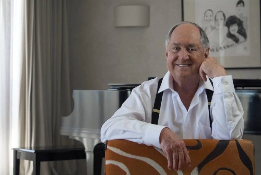 morre-aos-86-anos-neil-sedaka2C-cantor-e-compositor-de-sucessos-dos-anos-1960 morre-aos-86-anos-neil-sedaka2C-cantor-e-compositor-de-sucessos-dos-anos-1960