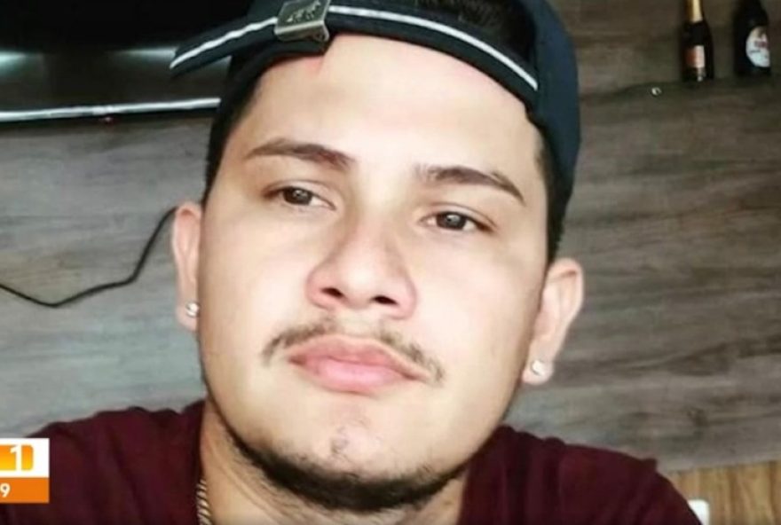 morte-de-homem-por-policial-militar-gera-protesto-em-anajas2C-no-para morte-de-homem-por-policial-militar-gera-protesto-em-anajas2C-no-para