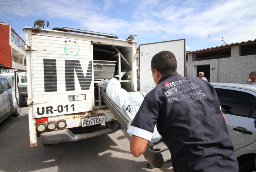 mortos-em-intervencoes-policiais3A-922C625-sao-negros-em-pernambuco mortos-em-intervencoes-policiais3A-922C625-sao-negros-em-pernambuco