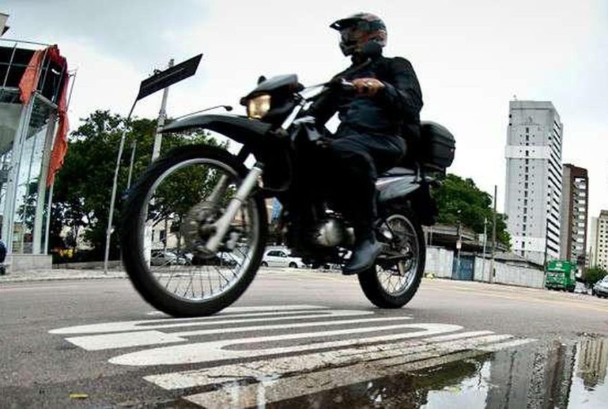 Luvas, jaqueta e balaclava são as mais procuradas de condutores de duas rodas. (Foto: Divulgação/Agência Brasil)