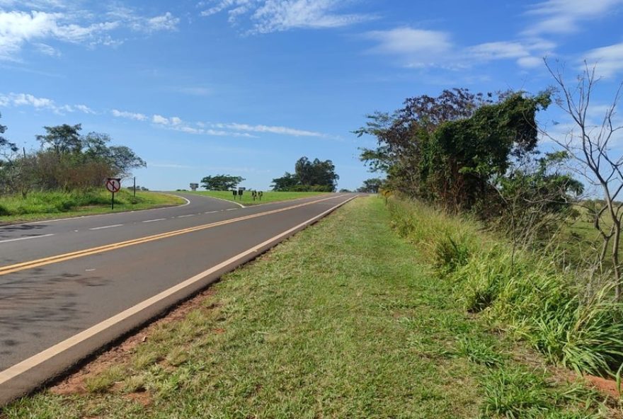 motociclista-de-25-anos-morre-ao-tombar-na-rodovia-byron-de-azevedo-nogueira3A-alerta-para-a-seguranca-viaria