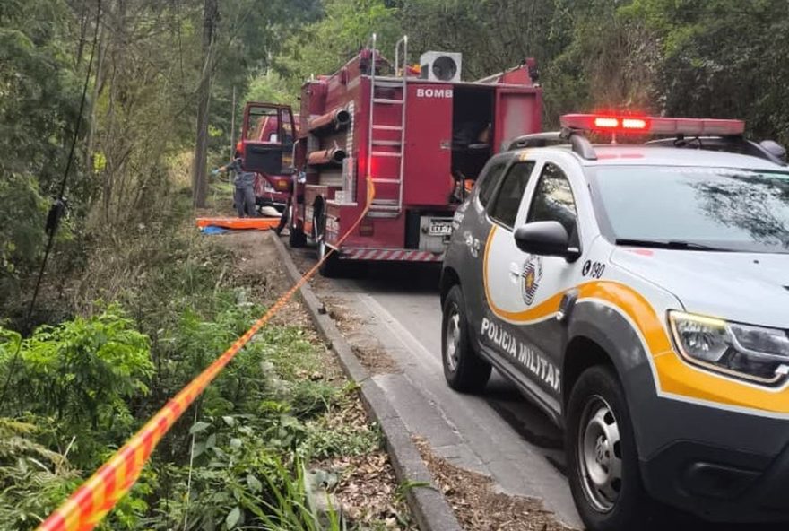 motociclista-de-41-anos-morre-apos-acidente-em-sao-sebastiao3A-comunidade-local-pede-medidas-de-seguranca-e-conscientizacao