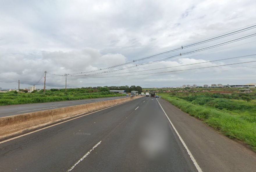 motociclista-morre-apos-queda-na-br-050-em-uberlandia motociclista-morre-apos-queda-na-br-050-em-uberlandia