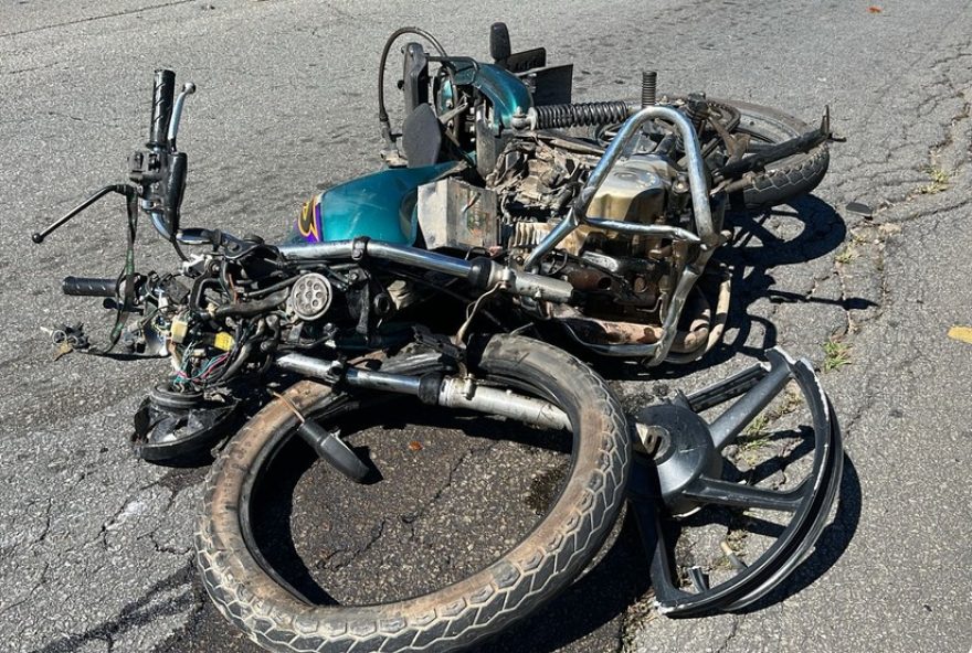 motociclista-morre-em-acidente-fatal-na-spa-274-em-sao-roque3A-motorista-invadiu-pista-contraria motociclista-morre-em-acidente-fatal-na-spa-274-em-sao-roque3A-motorista-invadiu-pista-contraria