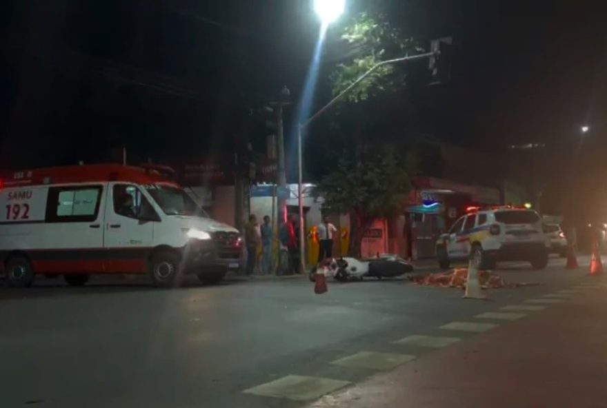 motociclista-morre-em-colisao-com-onibus-no-centro-de-governador-valadares3A-mulher-ficou-em-estado-de-choque
