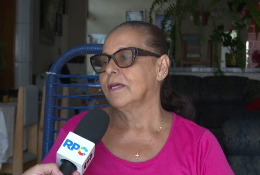 motociclista-se-salva-apos-ser-arrastada-por-caminhao-no-pr motociclista-se-salva-apos-ser-arrastada-por-caminhao-no-pr