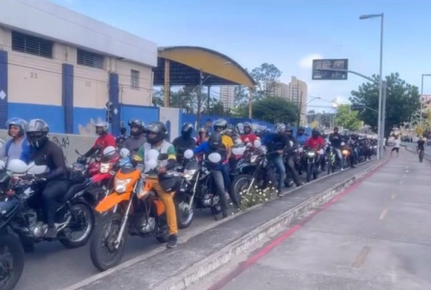 motociclistas-de-fortaleza-homenageiam-lucas-andrade-em-protesto-por-justica-no-transito