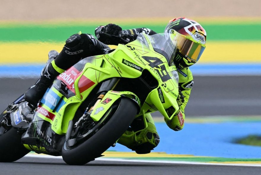 motogp-no-brasil3A-di-giannantonio-surpreende-e-crava-a-pole-em-goiania3B-diogo-moreira-e-o-14o motogp-no-brasil3A-di-giannantonio-surpreende-e-crava-a-pole-em-goiania3B-diogo-moreira-e-o-14o