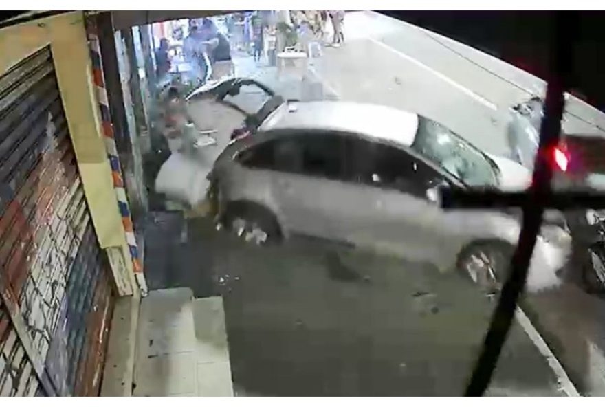 motorista-bebado-atropela-tres-pessoas-em-sao-paulo3B-vitima-morre2C-causando-comocao motorista-bebado-atropela-tres-pessoas-em-sao-paulo3B-vitima-morre2C-causando-comocao