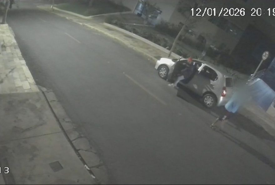 motorista-de-aplicativo-e-assaltado-e-quase-baleado-em-bh3B-video-do-crime motorista-de-aplicativo-e-assaltado-e-quase-baleado-em-bh3B-video-do-crime