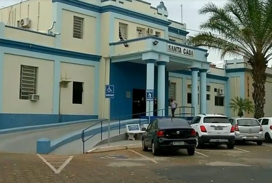 motorista-de-aplicativo-e-esfaqueado-durante-corrida-em-penapolis3A-suspeito-alega-divida-por-drogas