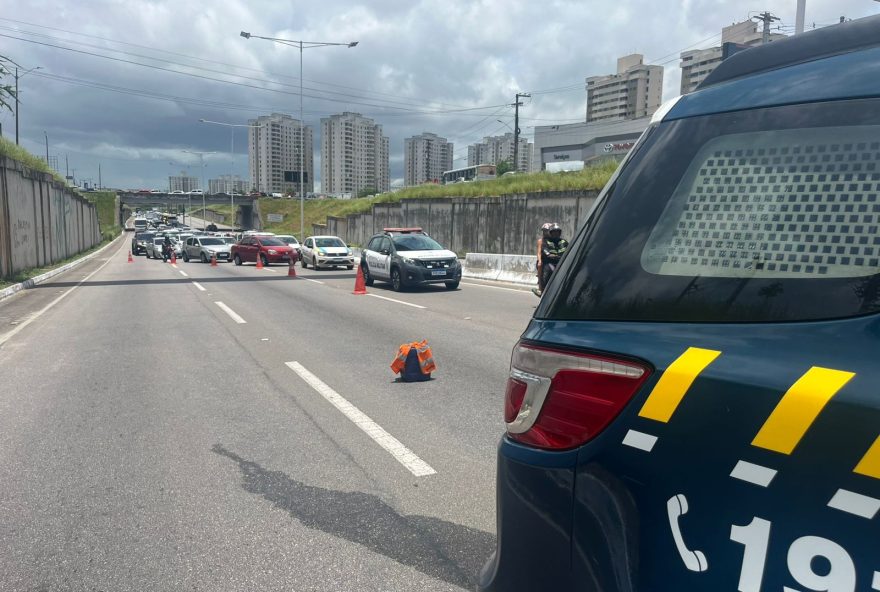 motorista-de-aplicativo-falece-apos-colidir-sua-moto-com-caminhao-na-br-101 motorista-de-aplicativo-falece-apos-colidir-sua-moto-com-caminhao-na-br-101