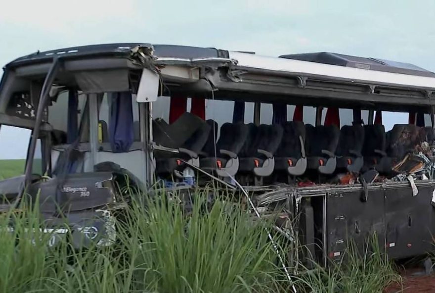 motorista-de-caminhao-e-preso-apos-acidente-no-interior-de-sp