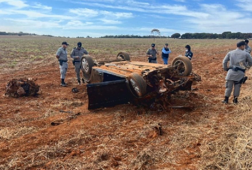 motorista-de-caminhao-indiciado-por-ultrapassagem-perigosa-que-resultou-em-acidente-fatal-com-policial-civil-e-estagiaria motorista-de-caminhao-indiciado-por-ultrapassagem-perigosa-que-resultou-em-acidente-fatal-com-policial-civil-e-estagiaria