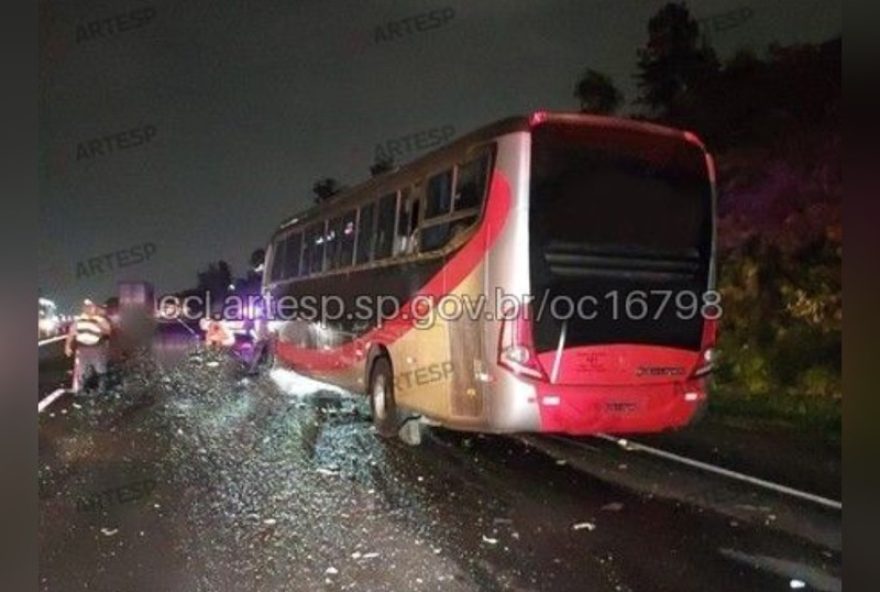 motorista-de-onibus-fica-gravemente-ferido-em-colisao-com-caminhao-na-rodovia-dos-bandeirantes2C-em-jundiai