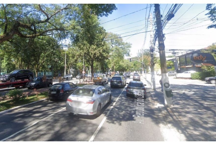 motorista-de-porsche-atropela-e-detem-assaltante-apos-roubo-de-joias-em-moema2C-zona-sul-de-sp motorista-de-porsche-atropela-e-detem-assaltante-apos-roubo-de-joias-em-moema2C-zona-sul-de-sp