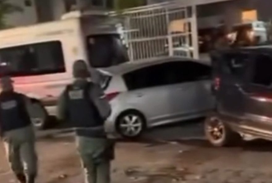 motorista-de-taxi-atropela-duas-pessoas-em-jaboatao-dos-guararapes3A-veja-detalhes-do-acidente-na-ayrton-senna motorista-de-taxi-atropela-duas-pessoas-em-jaboatao-dos-guararapes3A-veja-detalhes-do-acidente-na-ayrton-senna