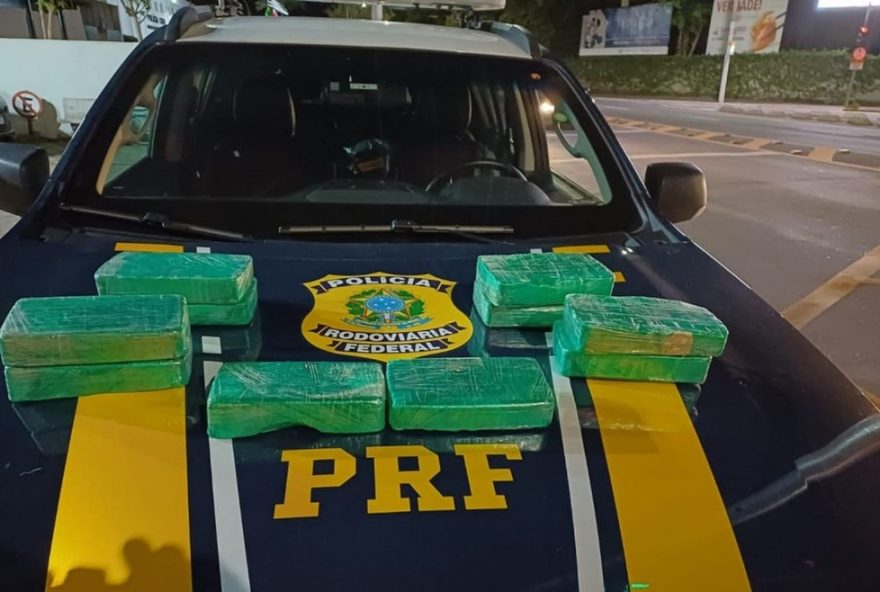 motorista-e-preso-com-10-quilos-de-crack-escondidos-na-rodovia-fernao-dias