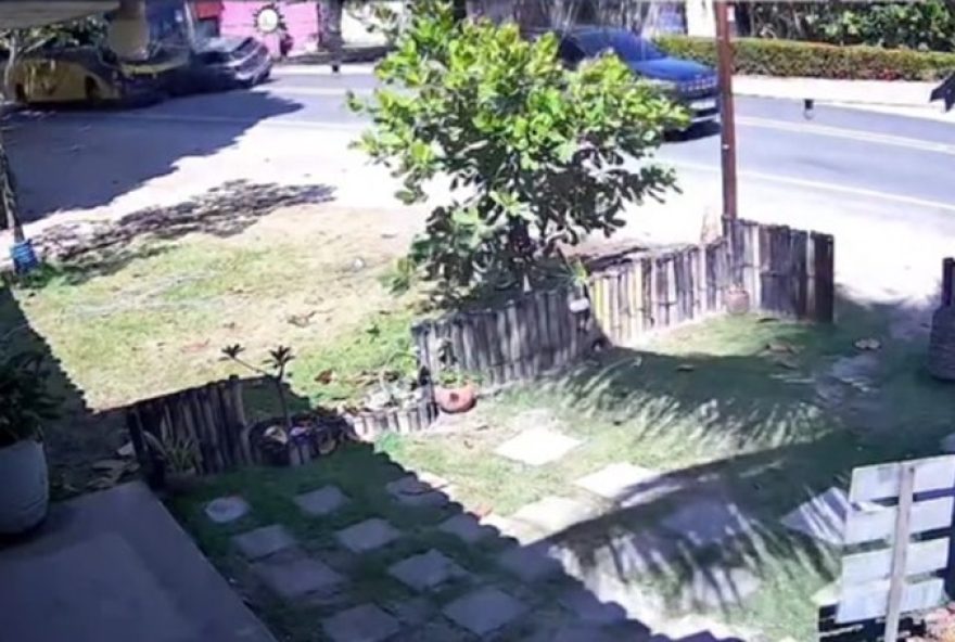 motorista-morre-em-colisao-frontal-na-pe-60-em-sao-jose-da-coroa-grande3B-video motorista-morre-em-colisao-frontal-na-pe-60-em-sao-jose-da-coroa-grande3B-video