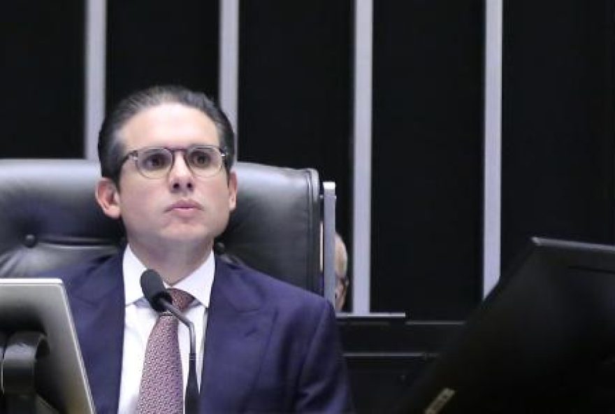 motta-encaminha-ao-conselho-solicitacoes-de-cassacao-contra-eduardo-bolsonaro