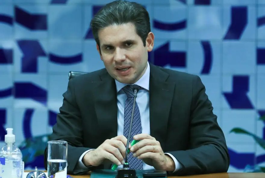 motta-propoe-aumento-para-3525-no-teor-de-etanol-na-gasolina