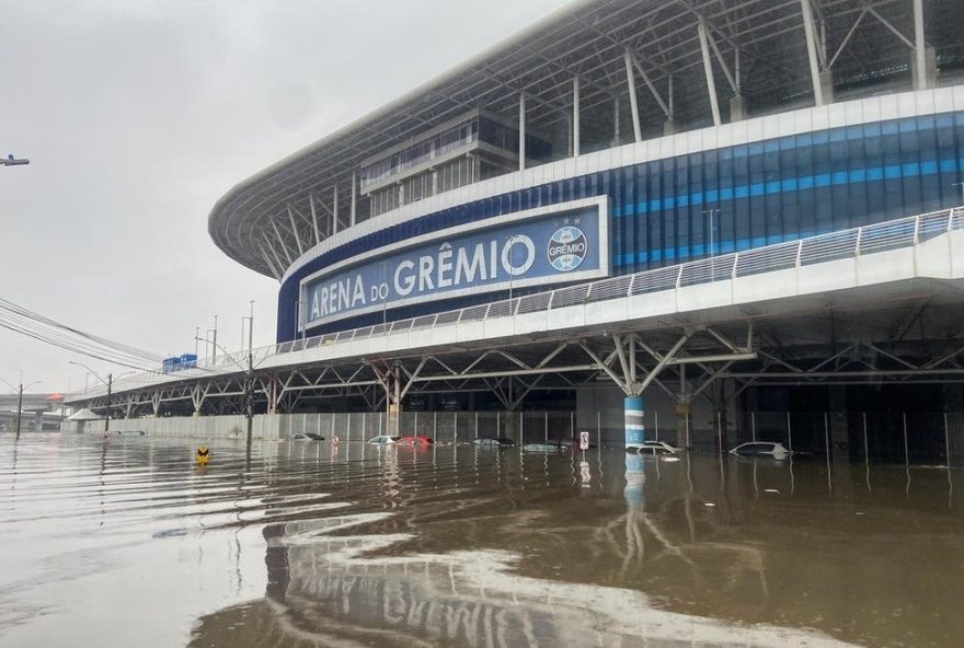 mudanca-do-clima-ameaca-7825-dos-clubes-das-series-a2C-b-e-c-no-brasil3A-impactos-e-desafios-futuros
