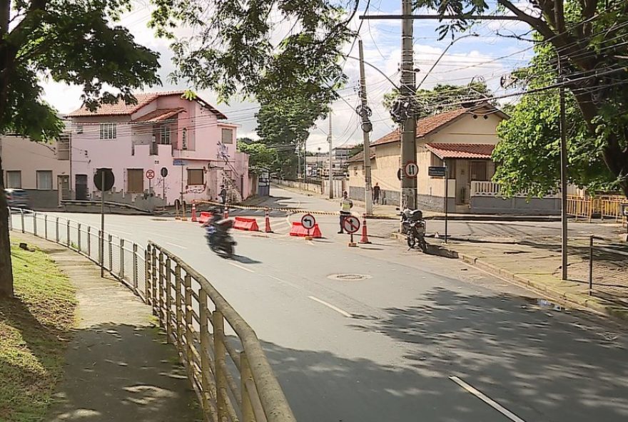 mudanca-na-rua-da-bahia3A-agora-em-mao-unica-para-fluidez-e-seguranca-no-transito-de-juiz-de-fora