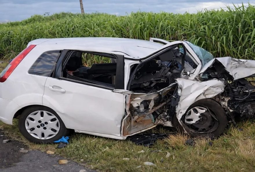 mulher-de-40-anos-falece-em-grave-acidente-na-br-277 mulher-de-40-anos-falece-em-grave-acidente-na-br-277