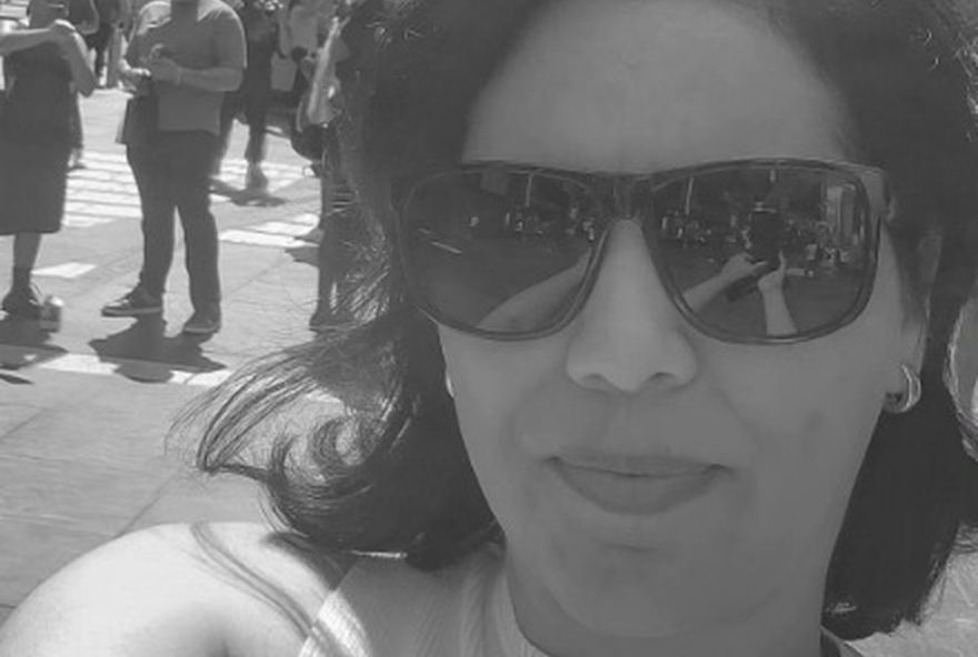 mulher-do-farao-dos-bitcoins-e-deportada-dos-eua-e-chega-ao-brasil