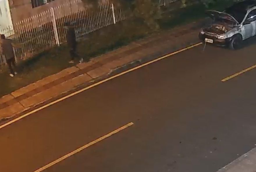 mulher-e-agarrada-por-homens-em-ponta-grossa3A-policia-investiga-o-caso mulher-e-agarrada-por-homens-em-ponta-grossa3A-policia-investiga-o-caso