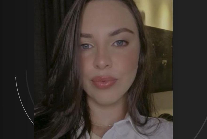 mulher-e-assassinada-a-facadas-na-frente-do-filho-em-vitoria-da-conquista3A-suspeita-agiu-por-ciume