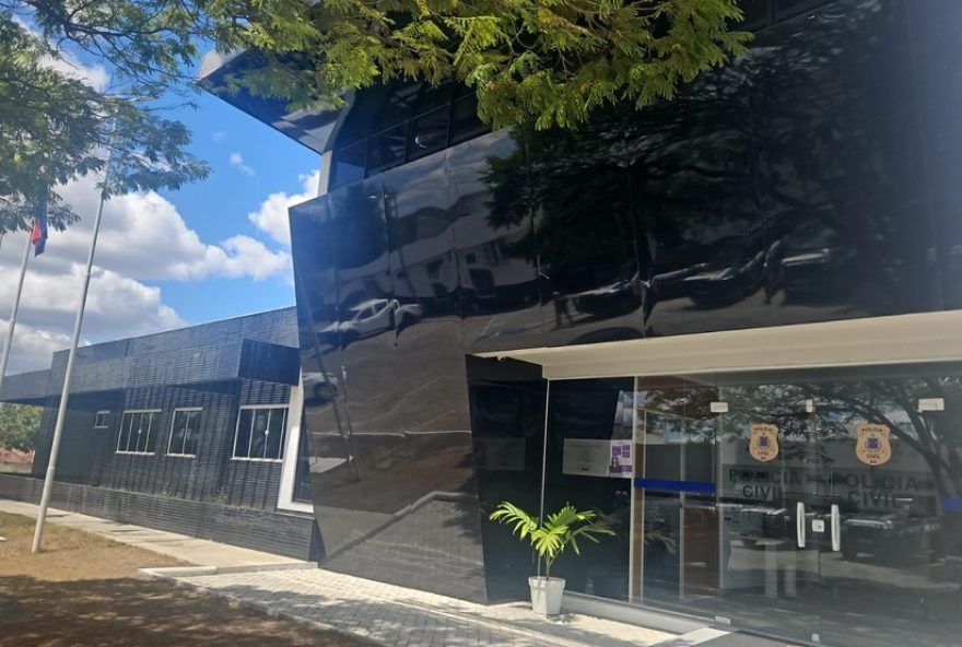 mulher-e-baleada-ao-recusar-reatar-relacionamento-na-bahia3A-suspeito-preso-por-tentativa-de-feminicidio mulher-e-baleada-ao-recusar-reatar-relacionamento-na-bahia3A-suspeito-preso-por-tentativa-de-feminicidio