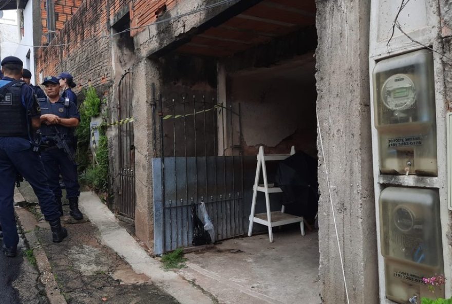 mulher-e-encontrada-morta-com-suspeita-de-feminicidio-em-campinas3A-comunidade-pede-justica mulher-e-encontrada-morta-com-suspeita-de-feminicidio-em-campinas3A-comunidade-pede-justica