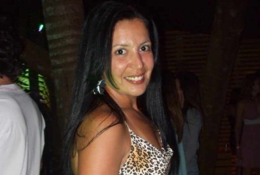 mulher-e-encontrada-morta-em-calcada-proxima-a-lixao-em-praia-grande2C-litoral-de-sp mulher-e-encontrada-morta-em-calcada-proxima-a-lixao-em-praia-grande2C-litoral-de-sp