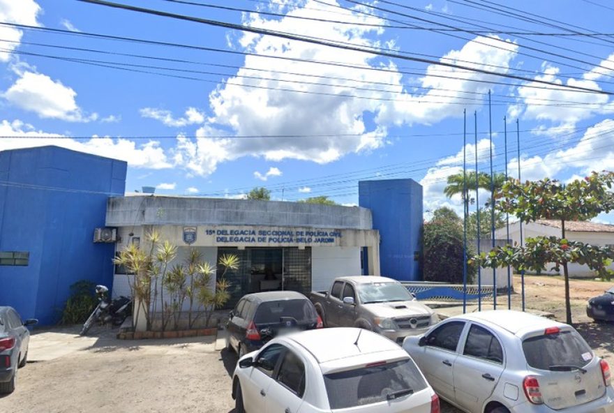 mulher-e-encontrada-morta-em-casa-abandonada-em-sanharo3A-homicidio-consumado-em-belo-jardim.-saiba-como-denunciar-crimes-contra-a-mulher-em-pernambuco mulher-e-encontrada-morta-em-casa-abandonada-em-sanharo3A-homicidio-consumado-em-belo-jardim.-saiba-como-denunciar-crimes-contra-a-mulher-em-pernambuco