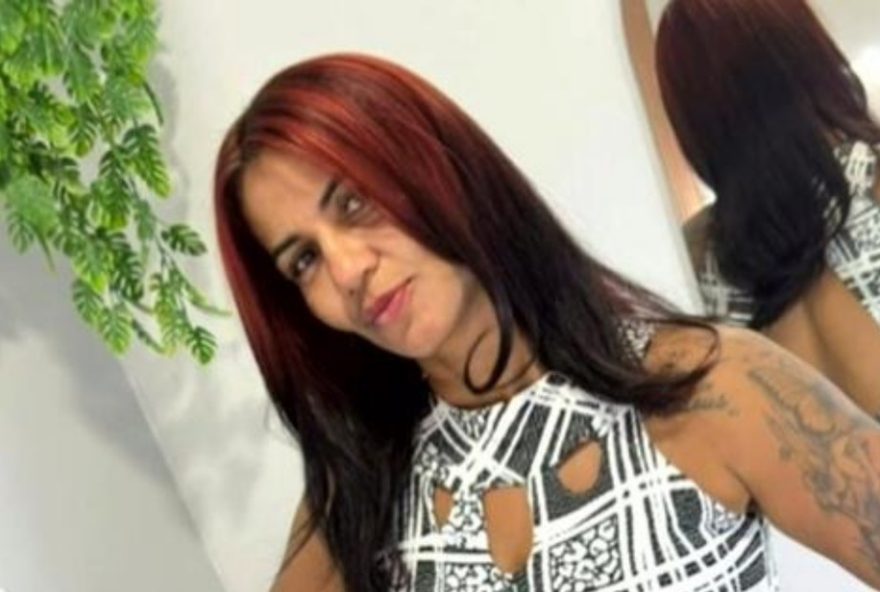 mulher-e-encontrada-morta-em-incendio-em-casa-de-goias3A-autoridades-investigam mulher-e-encontrada-morta-em-incendio-em-casa-de-goias3A-autoridades-investigam