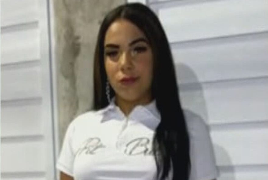 mulher-e-presa-apos-assassinar-namorada-do-ex-em-previa-de-carnaval