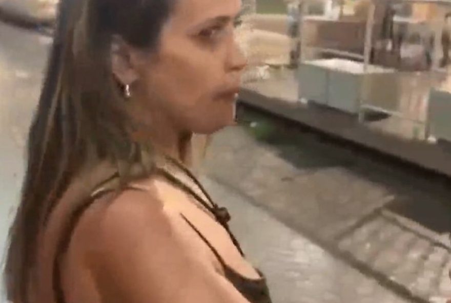 mulher-e-presa-por-injuria-racial-apos-discussao-em-saida-de-boate-no-df