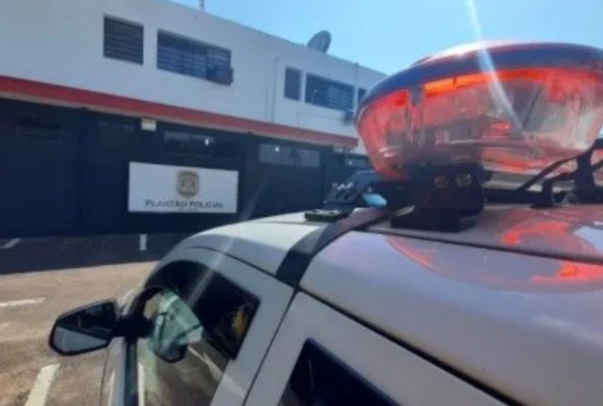 mulher-incendeia-carro-com-filho-dentro-por-ciume3A-prisao-preventiva-em-sp