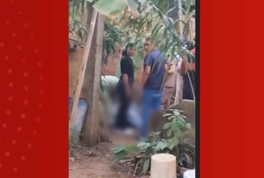 mulher-morre-ao-cair-em-fossa-desativada-em-manacapuru3B-vitima-de-60-anos-nao-resistiu mulher-morre-ao-cair-em-fossa-desativada-em-manacapuru3B-vitima-de-60-anos-nao-resistiu